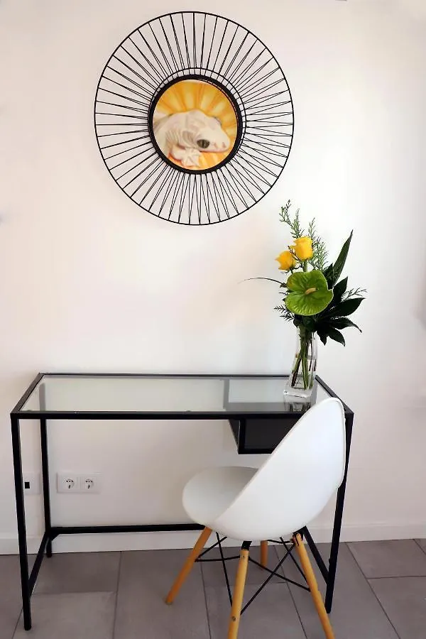 Le Jardin Secret De Faro Guesthouse