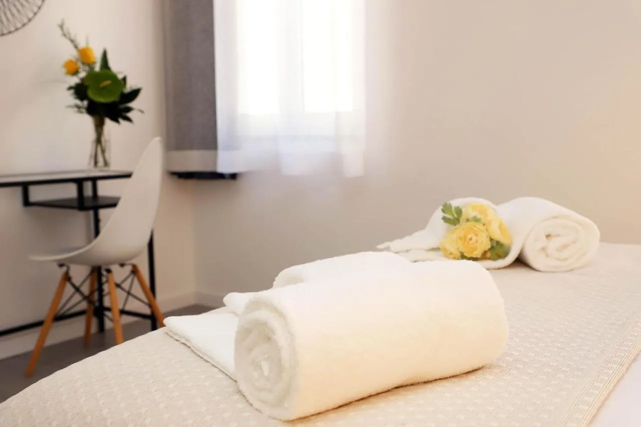 Le Jardin Secret De Faro Guesthouse Portugal