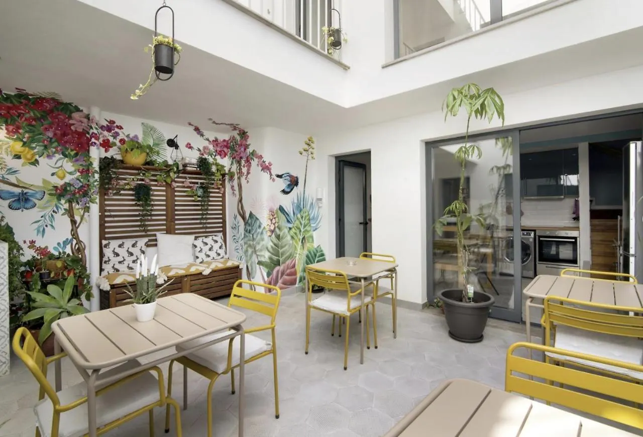Le Jardin Secret De Faro Guesthouse 3*,  Portugal