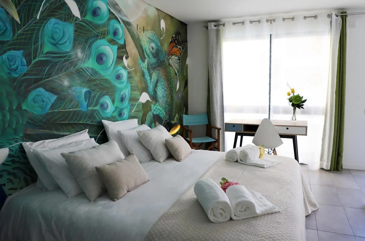 Le Jardin Secret De Faro Guesthouse