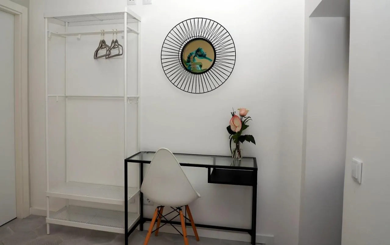 Le Jardin Secret De Faro Guesthouse 3*,