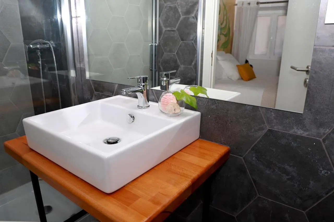 Le Jardin Secret De Faro Guesthouse